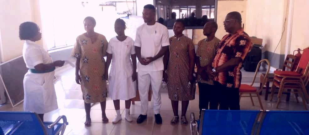 Ghana Registered Nurses And Midwives Association Helps Colleague with Ghc10,000