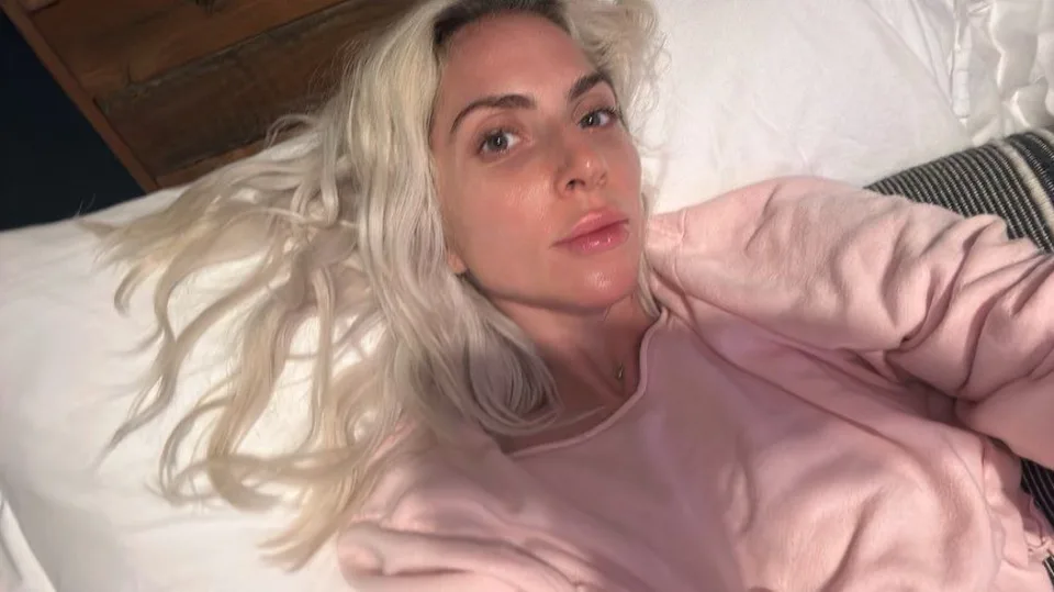 Lady Gaga shares rarely seen makeup-free selfie