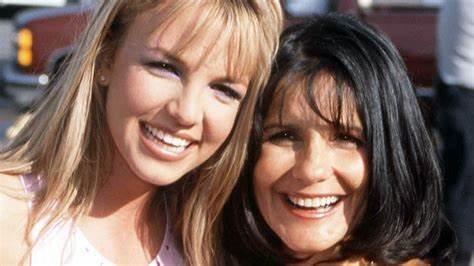 Lynne Spears Pleads with Her Daughter Britney for a Crucial Face-to-Face Reunion with Her Estranged Sister